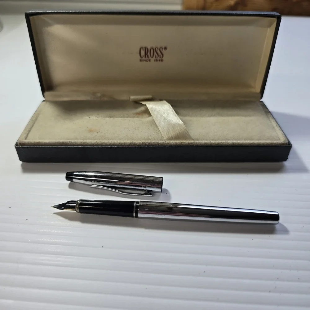 Vintage Cross‎ Pen With Case